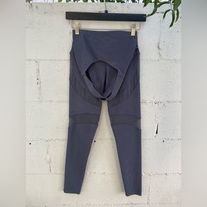 New Without Tags: Onzie High Cadence Legging and Half Moon Bra Set